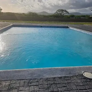 Holiday home Charming Refuge At Colbeck Manor, Old Harbour